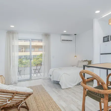 Apartment Milenial Immo Sim 3 - Acogedor Estudio Con Piscina A 300m De La Playa De